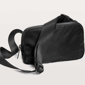 Everywhere Belt Bag 1L (first release)